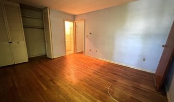 142 Pine Cir, Bennington, VT 05201