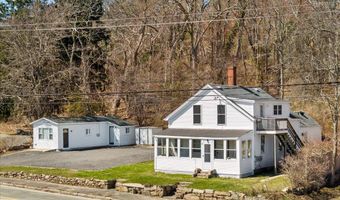 8 Herring Pond Rd, Bourne, MA 02532