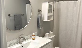 3 BAY VISTA Dr, Berlin, MD 21811