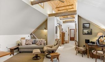 908 Old Franconia Rd, Bethlehem, NH 03574