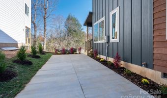 54 Harnett St, Asheville, NC 28806