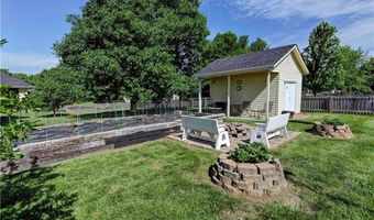 17700 157th St, Basehor, KS 66007