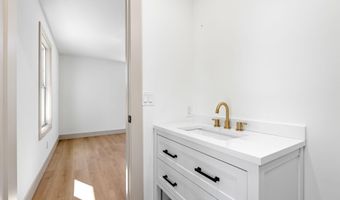 207 Oakmont Dr, Boiling Springs, SC 29316