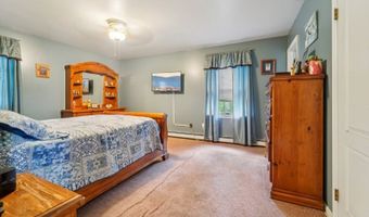 4 Crest Hill Dr, Alloway, NJ 07461