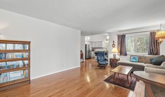 2050 Chalmers Dr, Ann Arbor, MI 48104