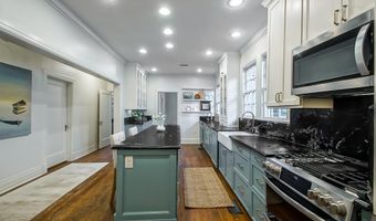 2221 Olive St, Baton Rouge, LA 70806