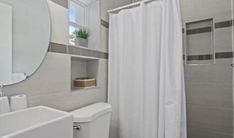 1260 PENN St NE, Washington, DC 20002