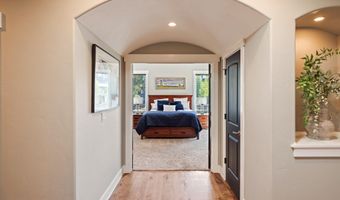 2885 NW Perlette Ln, Bend, OR 97703