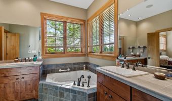342 Eagle Point Dr, Albany, KY 42602