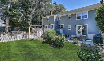 1216 E Main Rd, Middletown, RI 02842