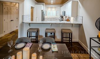 123 Bear Cub Ln 123, Banner Elk, NC 28604