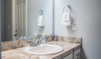 261 WALKERS POINT Dr, Auburndale, FL 33823