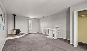 900 PHOENIX Dr, Cheyenne, WY 82001