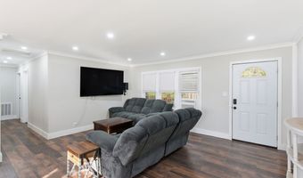 121 RIPLEY Ave, Adairsville, GA 30103