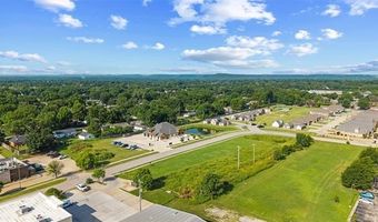 2 Pioneer Dr, Bartlesville, OK 74006