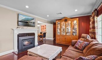 76 S Airmont Rd, Airmont, NY 10901