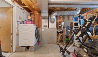 175 Buck N Doe Trl, Augusta, ME 04330