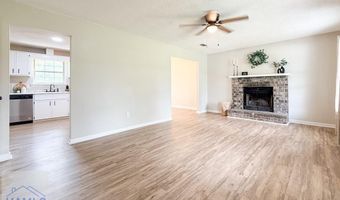 205 Pamela Dr, Allenhurst, GA 31301