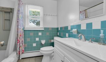 1108 Anchor Ave, Beachwood, NJ 08722