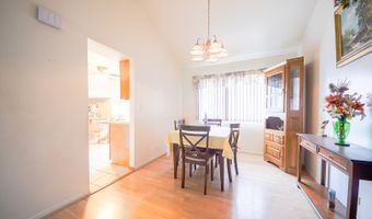 2433 S SHAG BARK Trl, Arlington Heights, IL 60005