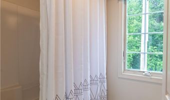 2250 W Mosser St, Allentown, PA 18104