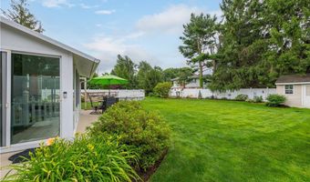 984 Cleveland Ave, Amherst, OH 44001