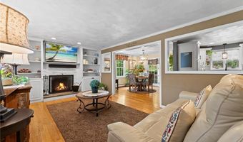 17 Boyle Ave, Cumberland, RI 02864