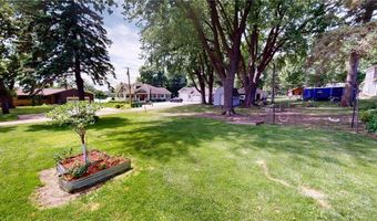 110 Hawthorne St W, Albert Lea, MN 56007