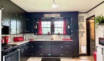 600 E Pearl St, Aurora, MO 65605