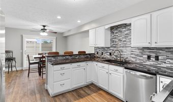324 Buttermere Ln, Amherst, OH 44001
