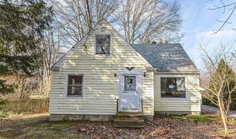 2776 Oak St, Willoughby Hills, OH 44094