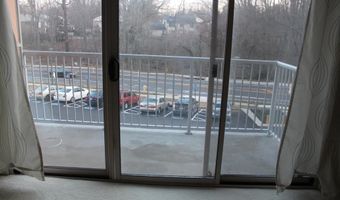 2500 N VAN DORN St 316, Alexandria, VA 22302