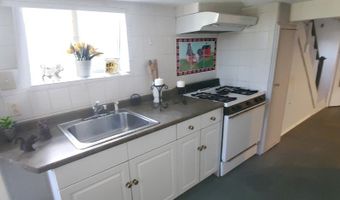 33 Garden Ave, Belleville, NJ 07109