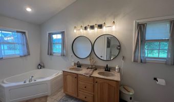 310 Arlington Dr, Batesville, IN 47006