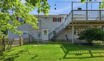18 Continental Dr, Middletown, RI 02842