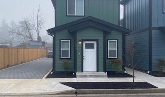 443 S 43RD St, Springfield, OR 97478