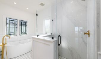 4 Hillside Rd, Atlantic Highlands, NJ 07716