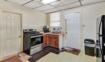 174-176 N Champlain St, Burlington, VT 05401