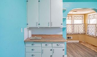 221 S Pine St, Blackfoot, ID 83211