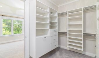 23 MIDDLEBERRY Ln, East Greenwich, RI 02818