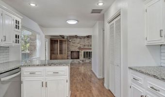 612 E Glendale St, Aurora, MO 65605