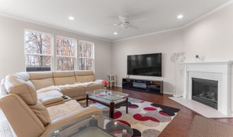 2825 Dillon Dr, Ann Arbor, MI 48105