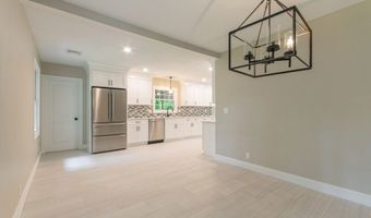 575 North St, Agawam, MA 01030