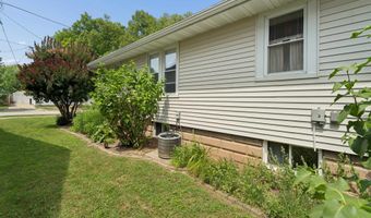 1320 N HARRIMAN St, Appleton, WI 54911