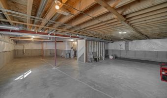 2111 Schmitt Cir, Algonquin, IL 60102
