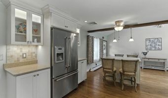 41 Tercentennial Dr, Billerica, MA 01821