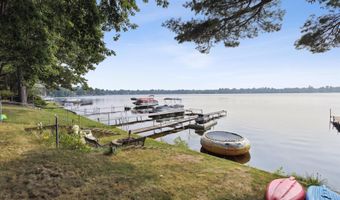 6111 Loud Dr, Oscoda, MI 48750