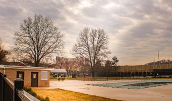 1225 MARTHA CUSTIS Dr 1417, Alexandria, VA 22302
