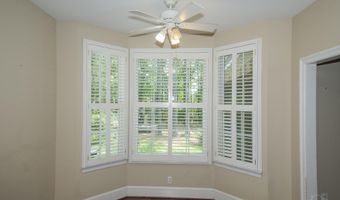 151 Mockingbird Ln, Atmore, AL 36502