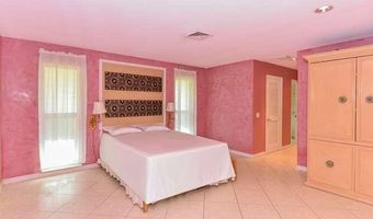 437 French Royale Cir, Atlantis, FL 33462